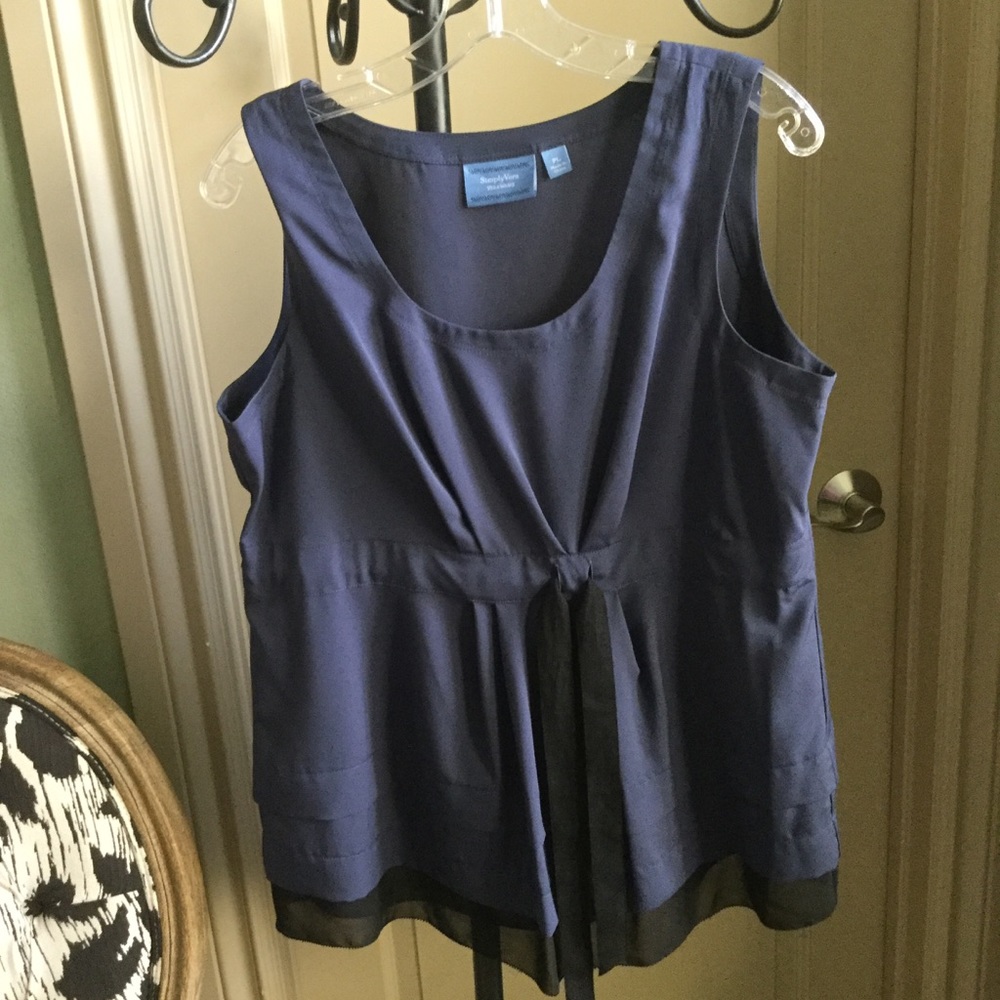 Vera Wang empire waist- swing style tank